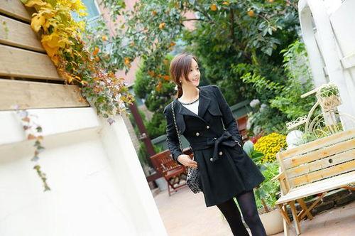 低美女长外套丝袜,长外套搭配丝袜的优雅穿搭指南