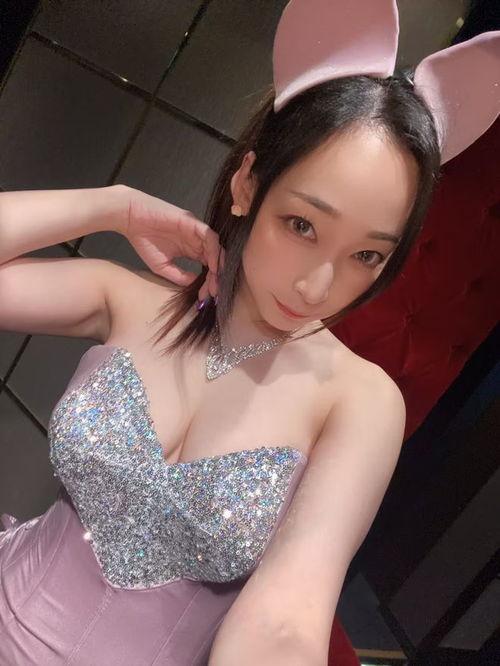 猛暑之日av女星,AV女星演绎激情夏日